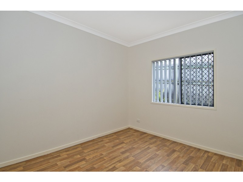 8 Gloucester Street, Waterford QLD 4133