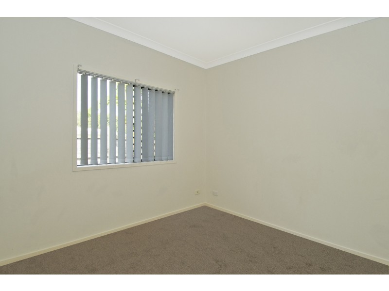 8 Gloucester Street, Waterford QLD 4133