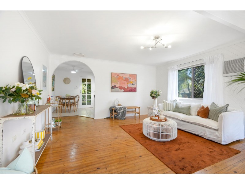 15 Glastonbury Drive, Bethania QLD 4205