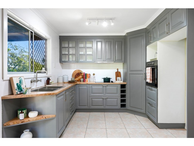 15 Glastonbury Drive, Bethania QLD 4205