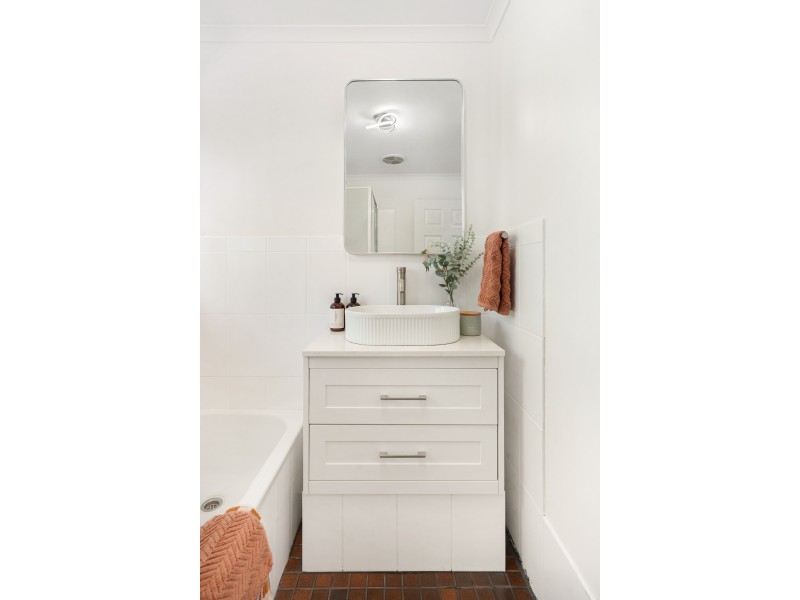 15 Glastonbury Drive, Bethania QLD 4205