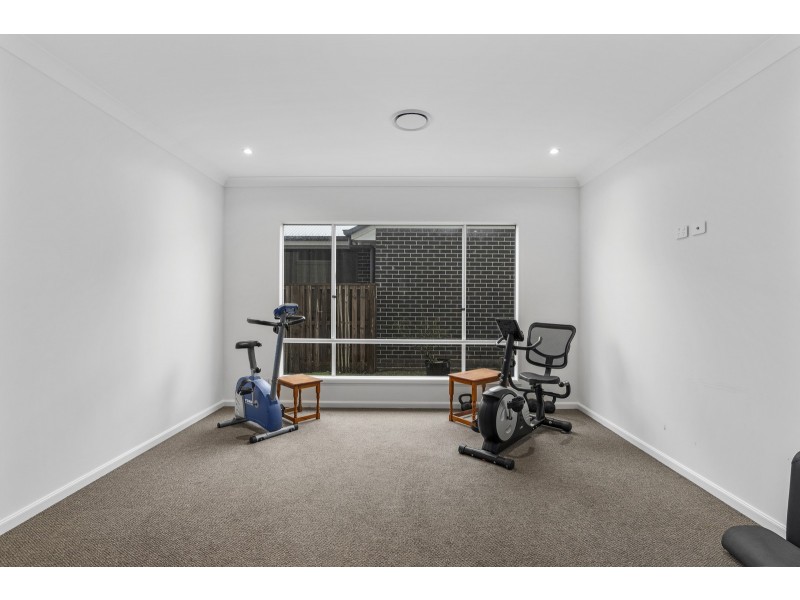 37 Riverview Road, Logan Reserve QLD 4133