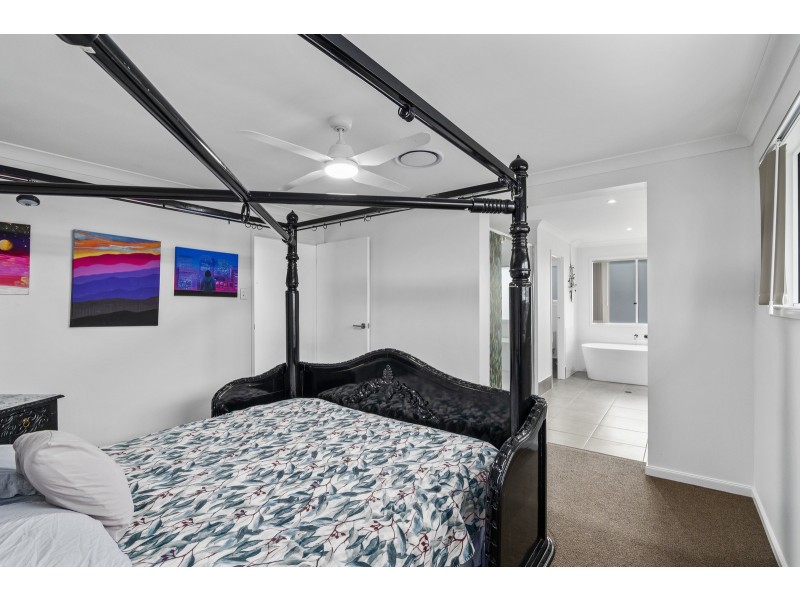 37 Riverview Road, Logan Reserve QLD 4133