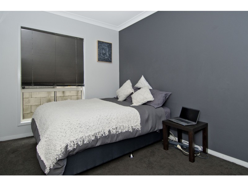 1/37-39 Solar Street, Beenleigh QLD 4207