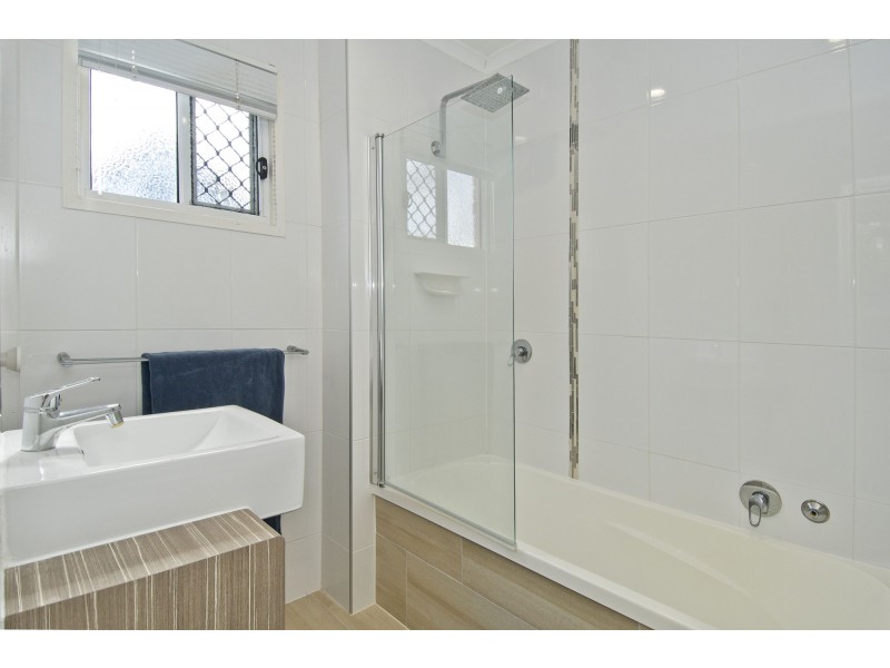 76 Cramer Boulevard, Mount Warren Park QLD 4207