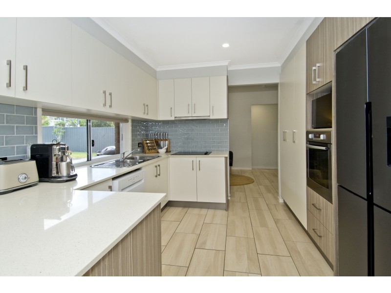 76 Cramer Boulevard, Mount Warren Park QLD 4207