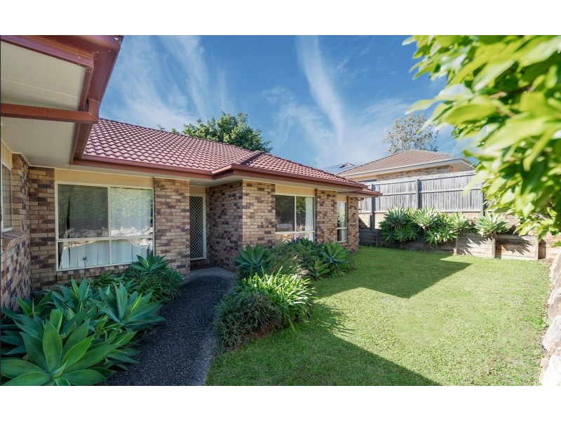 17 Holliday Drive, Edens Landing QLD 4207