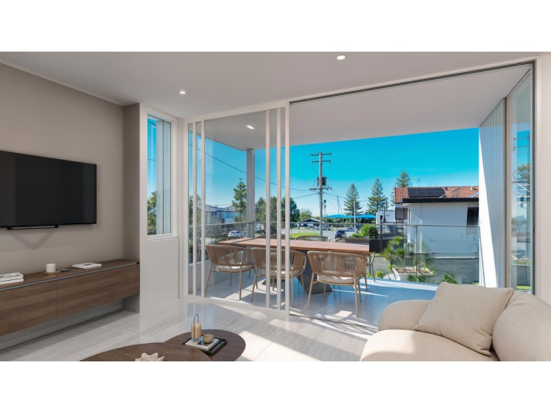 10 Abalone Avenue, Paradise Point QLD 4216