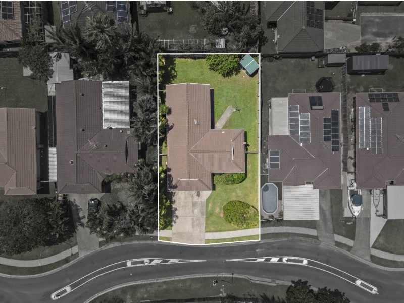 11 Robert South Drive, Crestmead QLD 4132