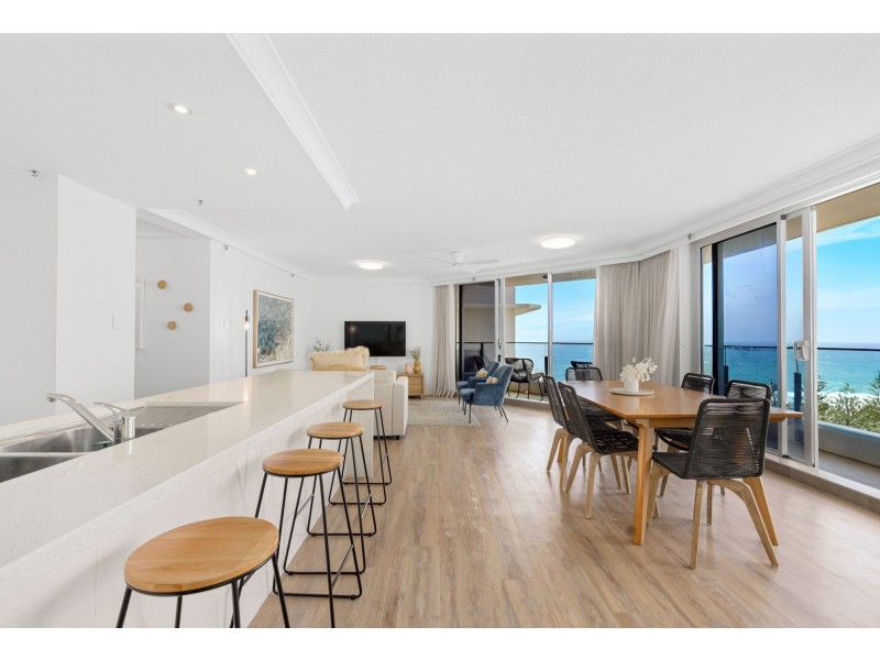 14E/1 Albert Avenue, Broadbeach QLD 4218