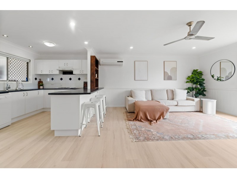 10 Devron Court, Eagleby QLD 4207