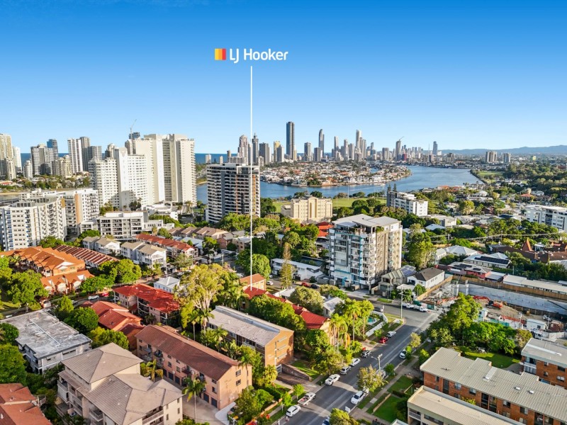 2/7 Lather Street, Southport QLD 4215