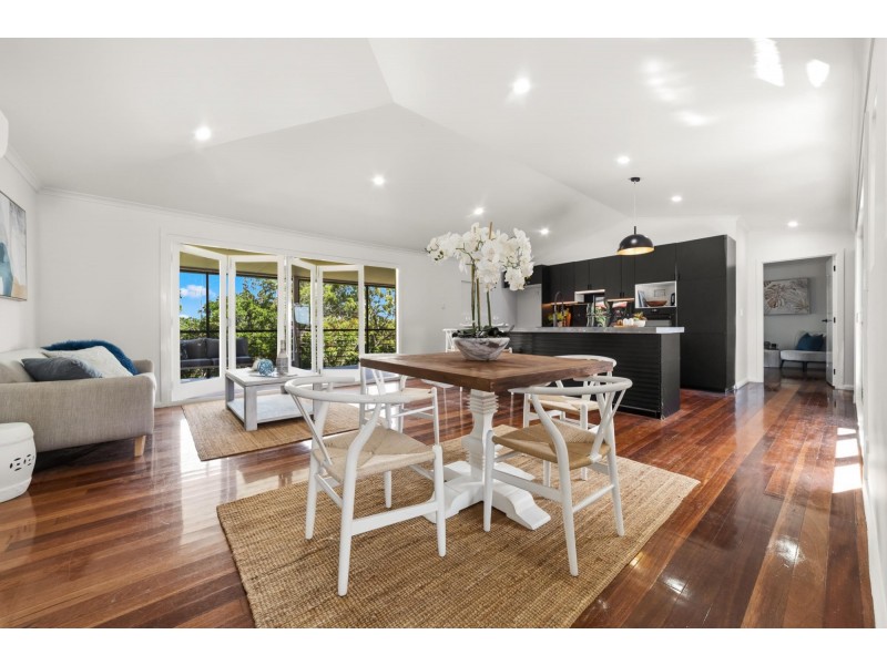 18 Curlew Crescent, Eagleby QLD 4207