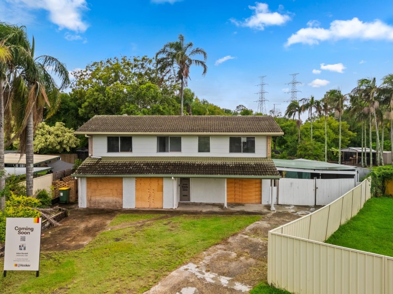 13 Yorkshire Crescent, Mount Warren Park QLD 4207