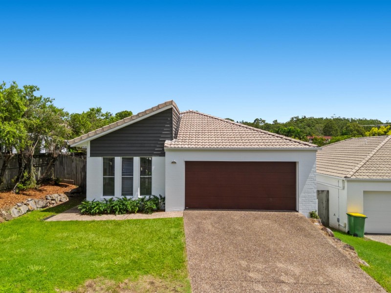 2/66 Castile Crescent, Edens Landing QLD 4207