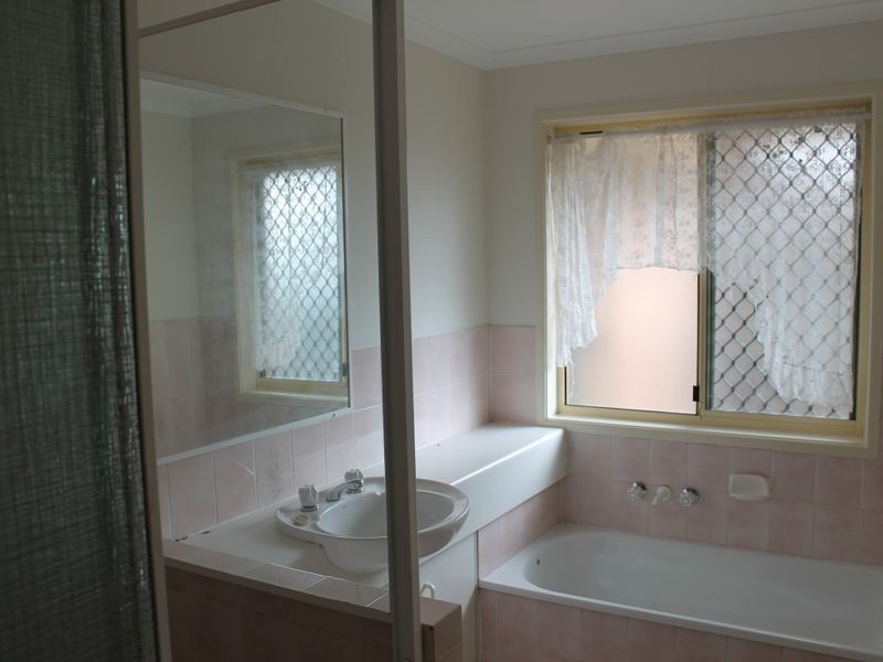 20 Dowling Cr, Eagleby QLD 4207