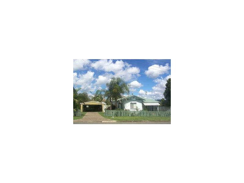 4 Charles Street, Beenleigh QLD 4207