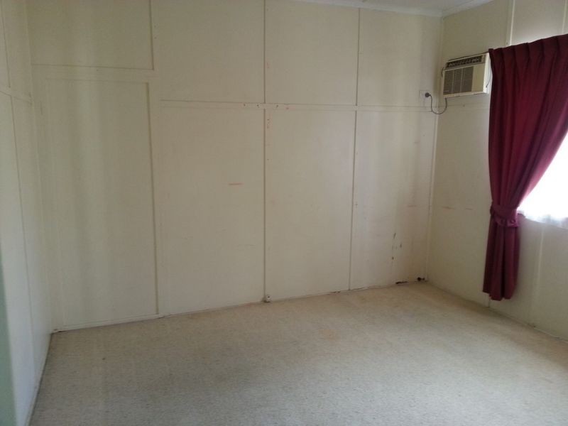 4 Charles Street, Beenleigh QLD 4207