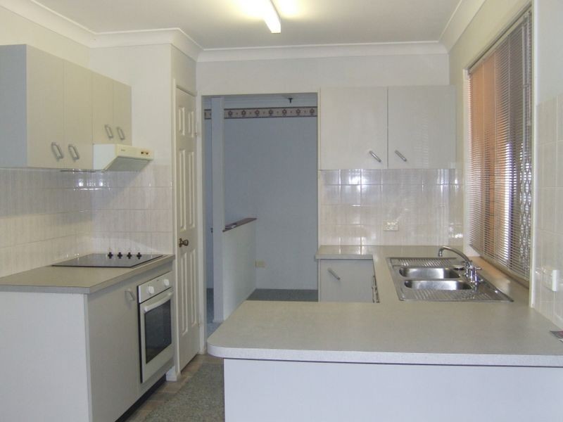 17 Jessie Crt, Edens Landing QLD 4207