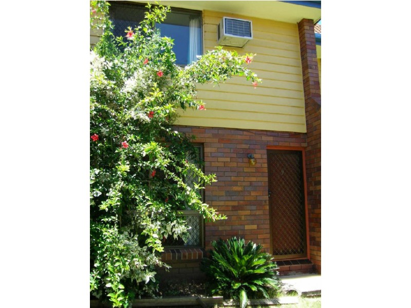 9/138 Fryar Rd, Eagleby QLD 4207