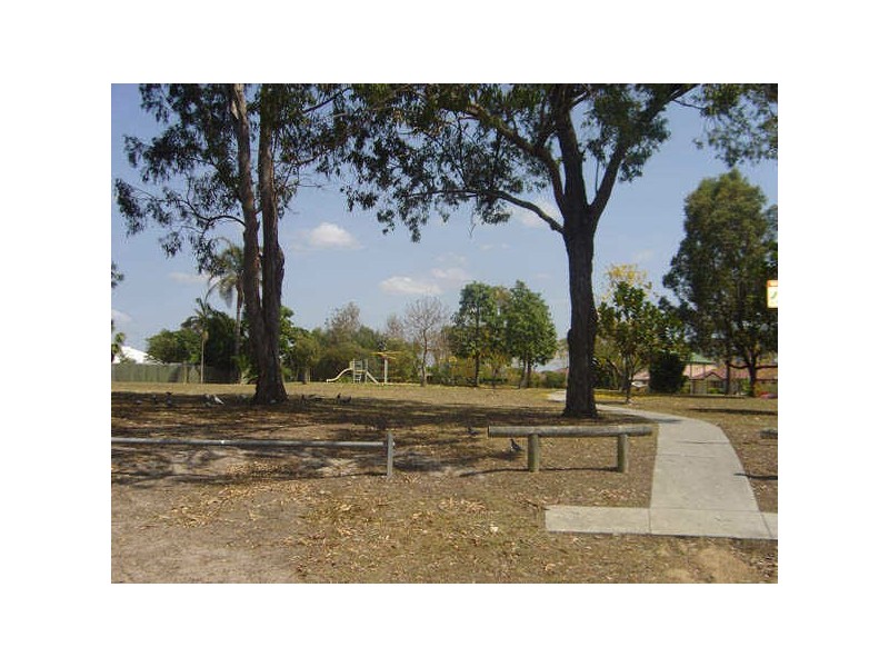 4 Limousin Place, Waterford West QLD 4133