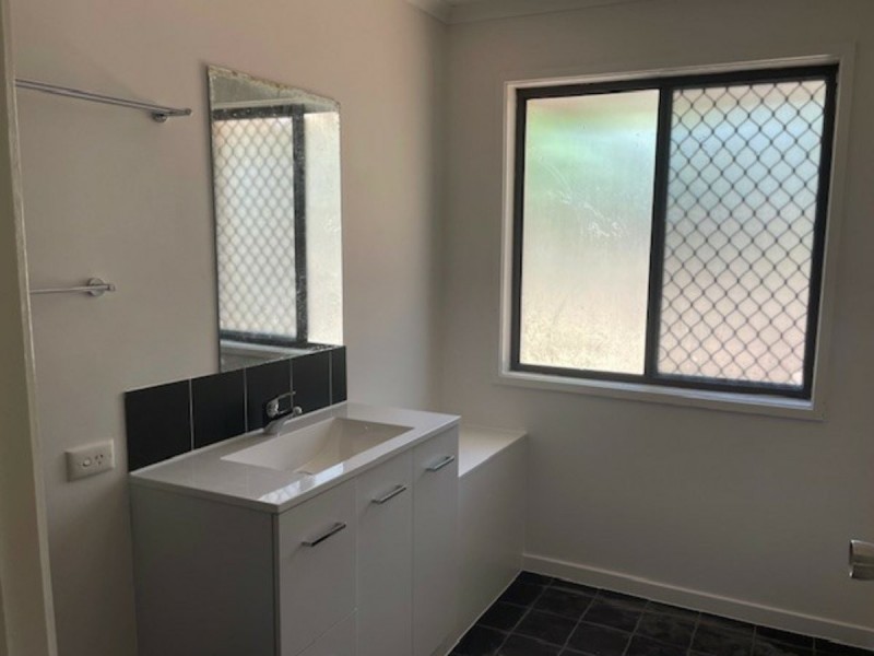 77 Monmouth St, Eagleby QLD 4207