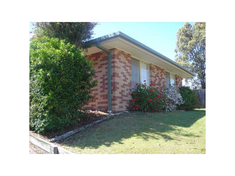 5 Leigh Place, Edens Landing QLD 4207