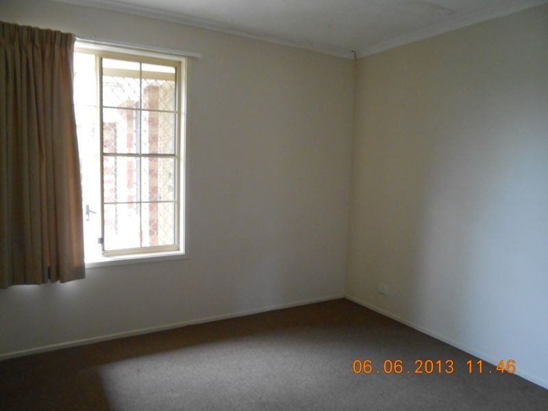 5 Leigh Place, Edens Landing QLD 4207