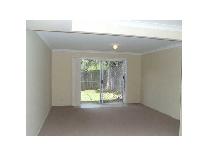 2/50 Castile Cr, Edens Landing QLD 4207