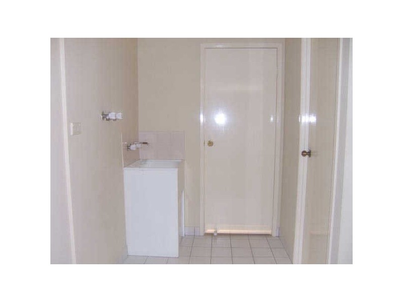 2/50 Castile Cr, Edens Landing QLD 4207