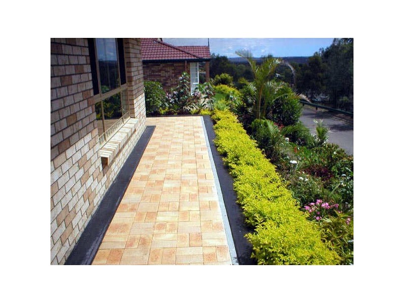 Edens Landing QLD 4207