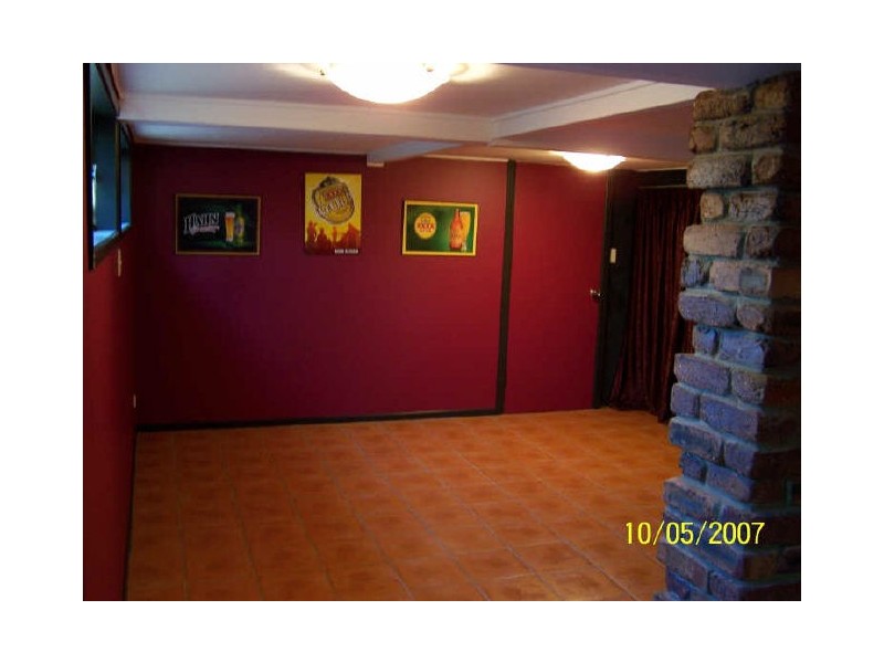 17 Carl Lane, North Ipswich QLD 4305