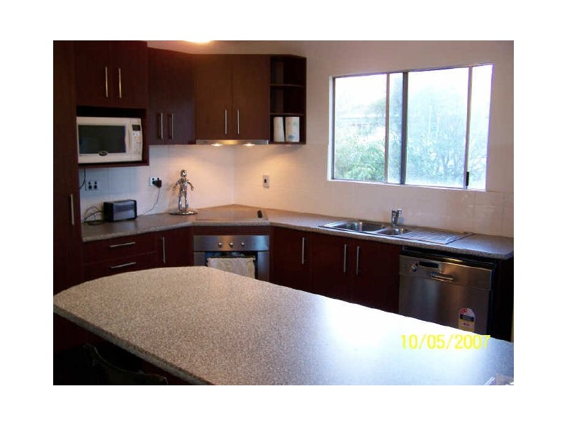 17 Carl Lane, North Ipswich QLD 4305