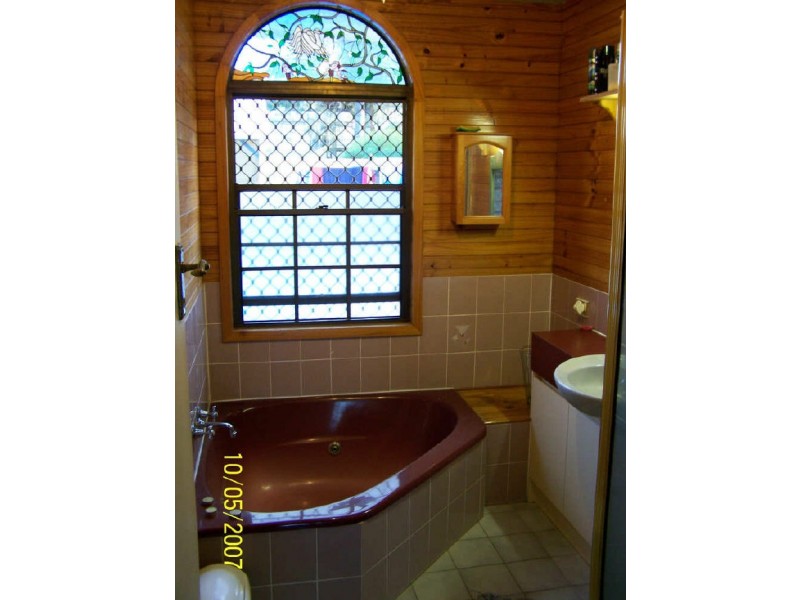 17 Carl Lane, North Ipswich QLD 4305