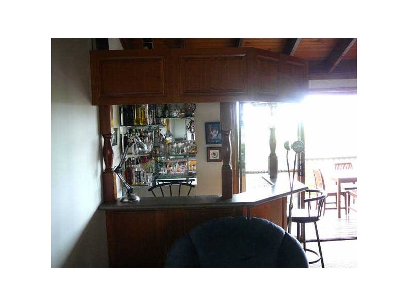 5 Paisley Crt, Mount Warren Park QLD 4207