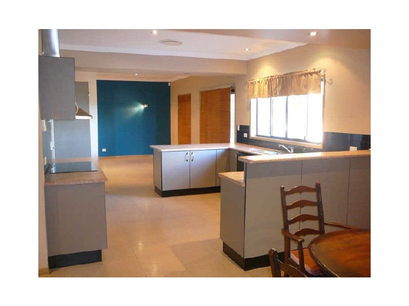 Mount Warren Park QLD 4207