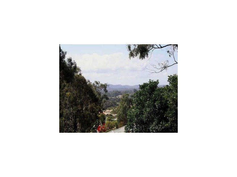 34 Lucy Dr, Edens Landing QLD 4207