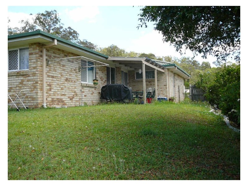 6 Kerwin Ct, Mount Warren Park QLD 4207