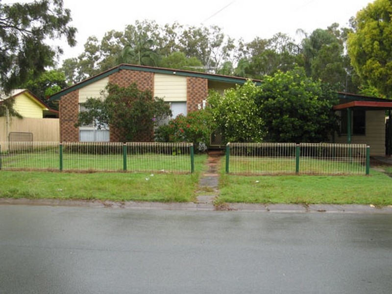 5 Bedford Cr, Eagleby QLD 4207