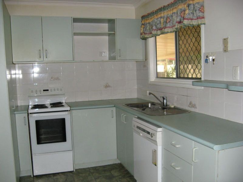 5 Bedford Cr, Eagleby QLD 4207