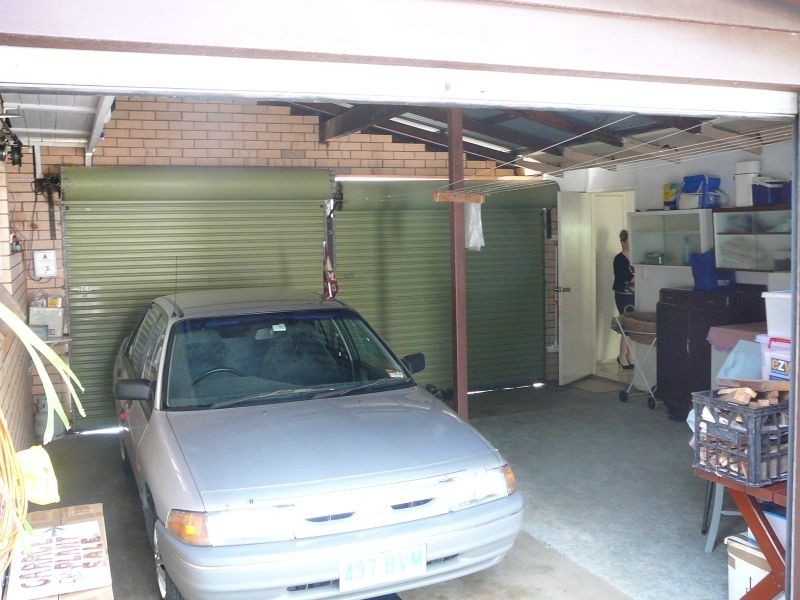 18 Grove Rd, Holmview QLD 4207