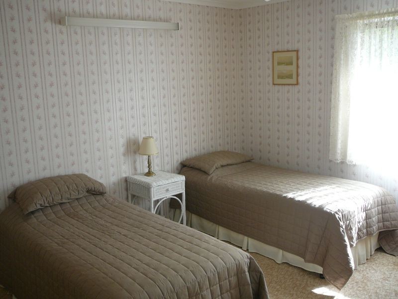 18 Grove Rd, Holmview QLD 4207