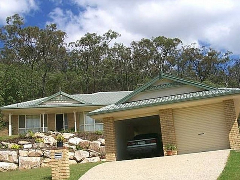 3 Lyn Crt, Mount Warren Park QLD 4207