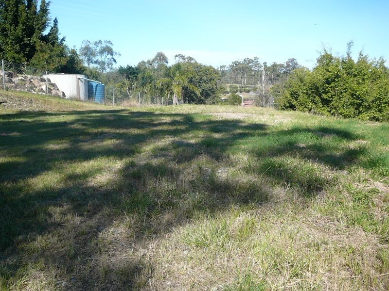 13 Castile Cr, Holmview QLD 4207