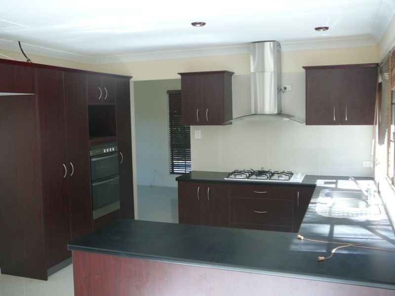 13 Castile Cr, Holmview QLD 4207