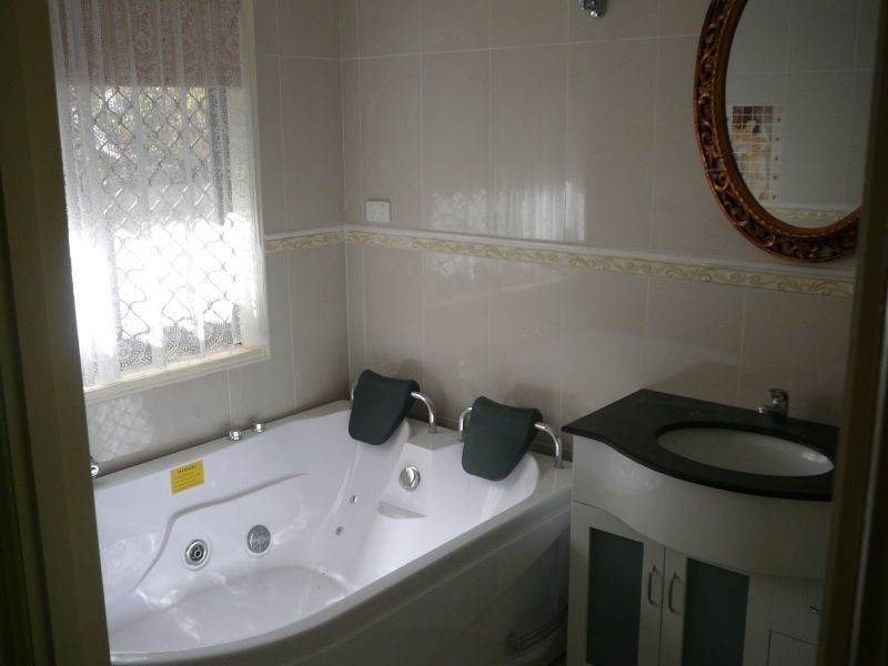 13 Castile Cr, Holmview QLD 4207