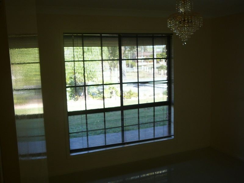 13 Castile Cr, Holmview QLD 4207