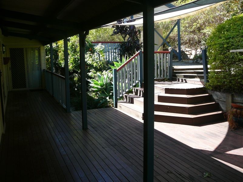 22 Valerie Close, Edens Landing QLD 4207