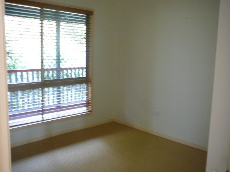 22 Valerie Close, Edens Landing QLD 4207