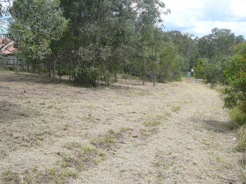 15 Jarvis Rd, Waterford QLD 4133